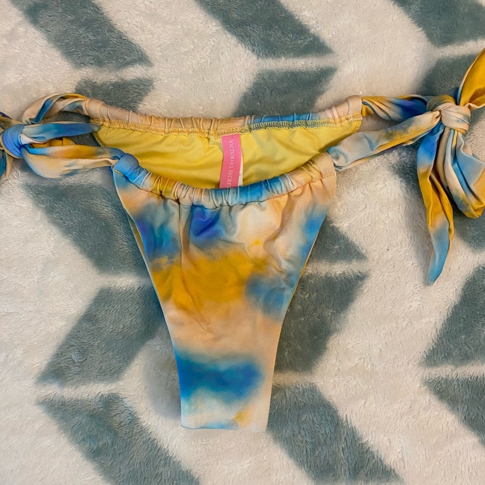 Victoria’s Secret bikini bottoms
